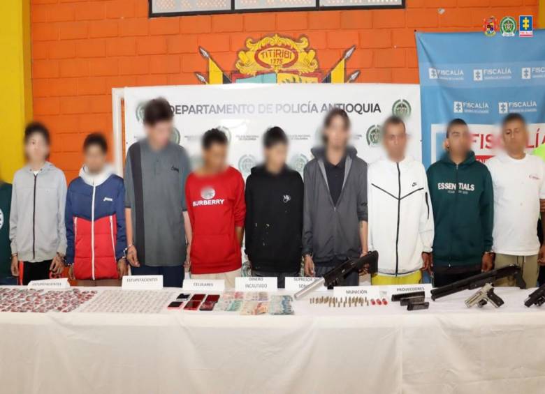 Capturas en Antioquia: 30 detenidos tras 55 allanamientos contra tres estructuras criminales