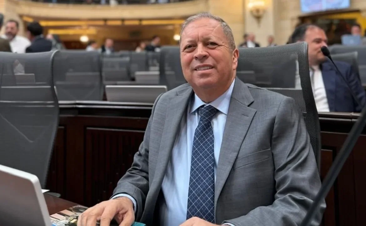 Jaime Cano pierde su curul: revés judicial por inhabilidad familiar
